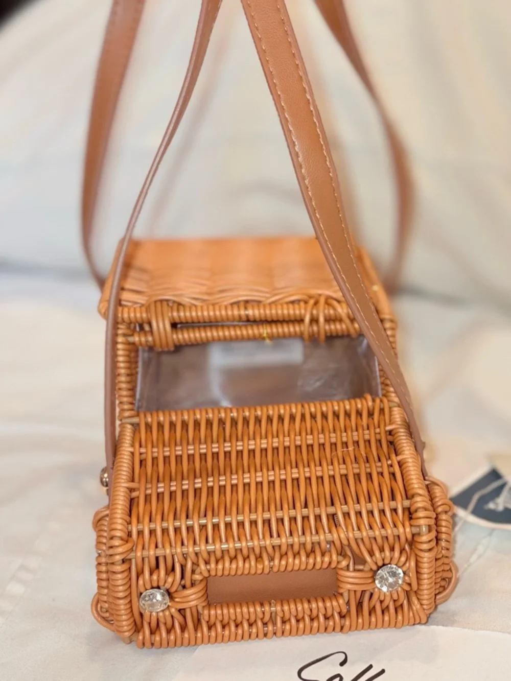 NWT Tommy Bahama Wicker Viral TJ Maxx Tick Tock Jeep - Picture 4 of 5